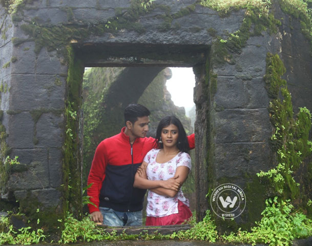 Ekkadiki Pothavu Chinnavada Movie Working Stills | Posters | Wallpapers