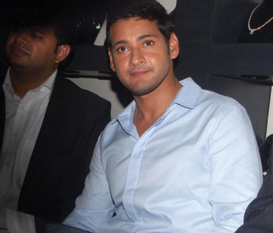 Mahesh Babu at Jos Alukas