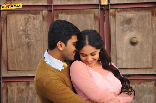 Malli Malli Idi Raani Roju Movie Working Stills | Posters | Wallpapers