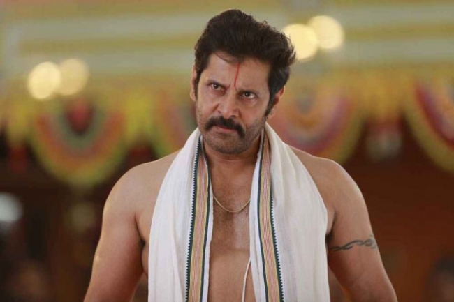 SaamyTelugu Movie Posters Saamy Telugu Movie stills, Saamy Telugu Movie pictures, SaamyTelugu Movie updates