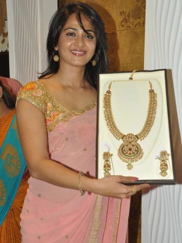 Anushka Latest Stills