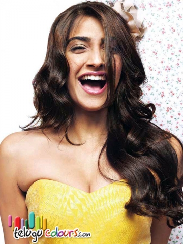 Hot Sonam Kapoor