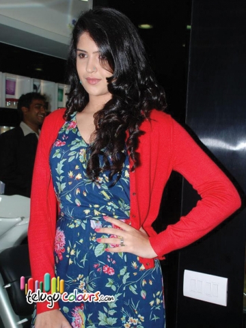 Deeksha Seth New pics