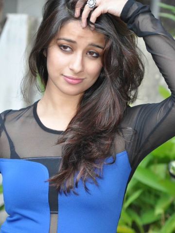 Madhurima at Shadow Movie Launch