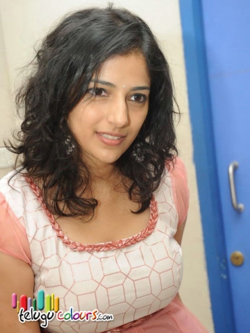 Nishanthi Hot pics