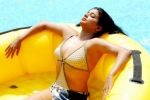 Priyamani thigh show pics